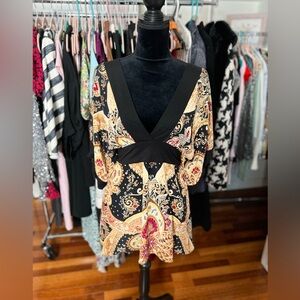 Vintage and Gorgeous Silk Print Deep V Tunic Sz M